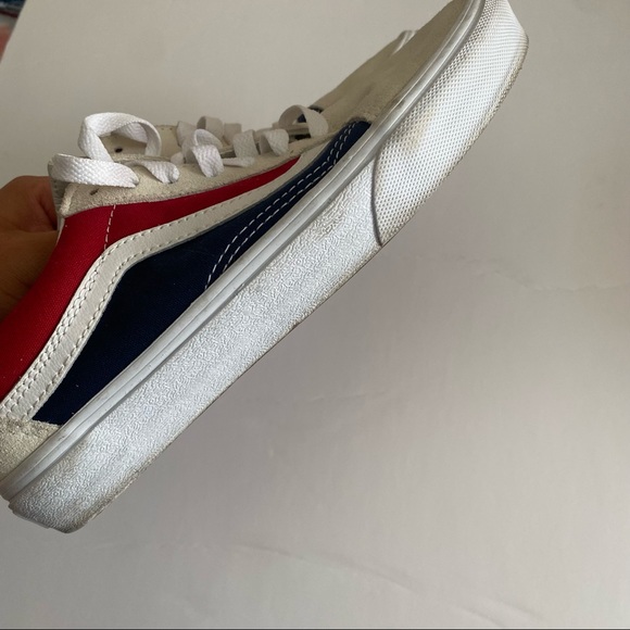 Vans - Picture 4 of 9